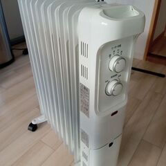 アイリスオーヤマ　オイルヒーター美品中古