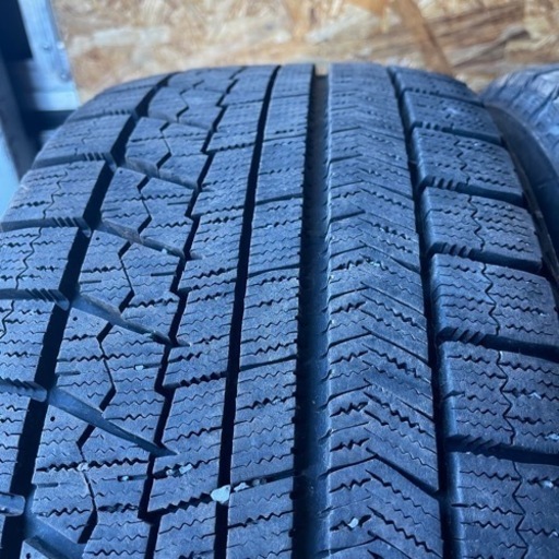 極上タイヤ　BRIDGESTONE ブリヂストン　ブリジストン　VRX 225/50R18 スタッドレス タイヤ　2017年製　18イ