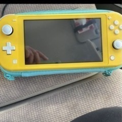 ニンテンドースイッチライト イエロー