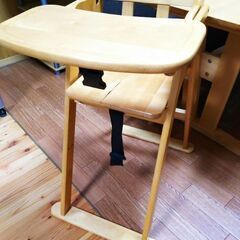 【最終値下げ処分】ベビー用 木製ハイチェアの画像