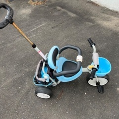 三輪車