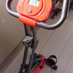 エアロバイク(ビューティーエムBTM)とワンダーコア(腹筋サポート器具)を出品の画像