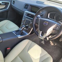 【簡単ローン審査OK☆】月々分割出来ます！ボルボ V60の画像