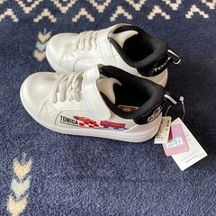 新品未使用のトミカ靴　17センチ