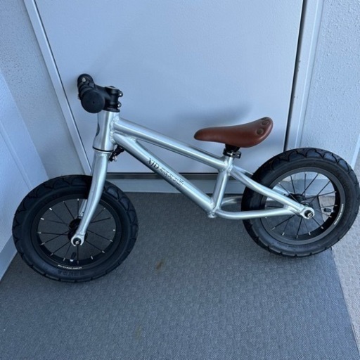口コミ評判】XJD キックバイク ペダルなし自転車は組み立て方簡単 XJD ペダルなし自転車
