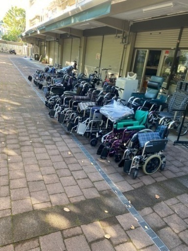 自走式、介助式、チルト式、(リクライニング車椅子は現在在庫なし)大放出！