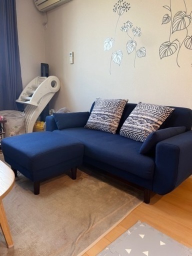 【引取予定者決定】【美品】2.5人がけソファとオットマン