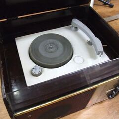 アンティーク マツダ 東芝 昭和レトロ フォノラジオ TRE-7 レコードプレイヤー レコード ラジオ ジャンク品 オブジェ 札幌市 厚別区の画像