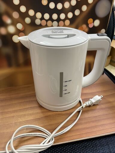 株式会社　丸隆　電気ケトル　DMK-804-WH 2015年製　美品