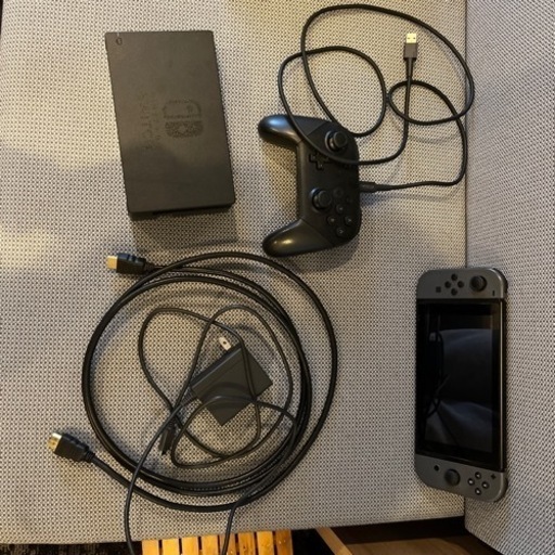 【値下げしました！】【プロコン付き】Nintendo Switch