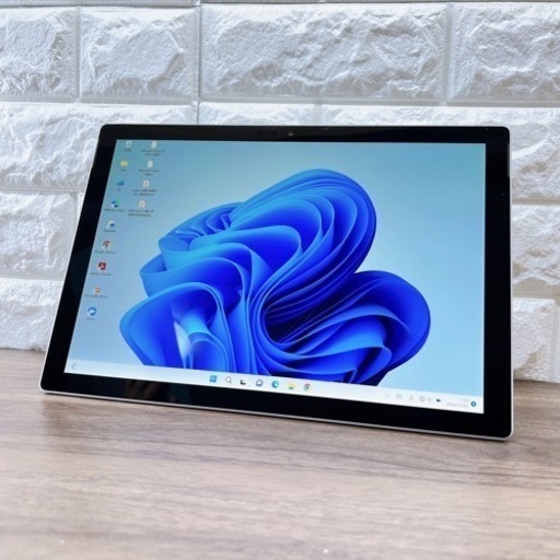 【超美品】Surface Pro 5☘爆速SSD搭載☘office☘付属品多数有