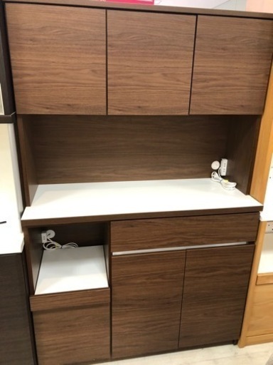 取りに来れる方限定！土井インテリア工業の３枚扉のレンジボードです！