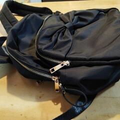 リボンリュックとマイメロブランケットの画像