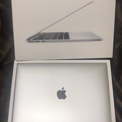 新品同様　MacBook pro クリエイター必見！