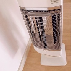 商談中　ダイキン DAIKIN ERFT11KS [遠赤外線ストーブ セラムヒート]の画像