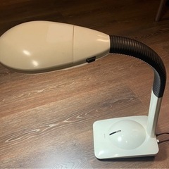 決まりました☆ HITACHI 蛍光灯卓上スタンドの画像