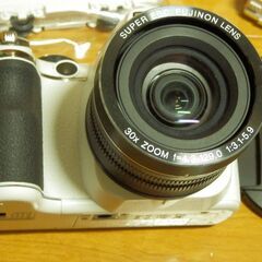 ❤️動作品★超望遠720mm★200倍ズーム★FinePix★S4500★白色④の画像