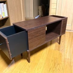 美品　サイドテーブルの画像