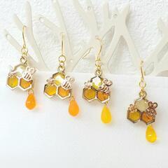 (ハンドメイド)チェコドロップデザイン✨とろ～り蜂蜜のピアス④の画像