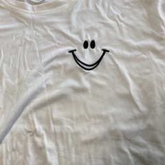 未着用のTシャツの画像