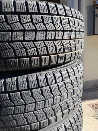 値下げしました　スタッドレスタイヤ　195/65R15