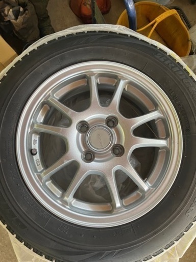 14インチ PCD100の4穴