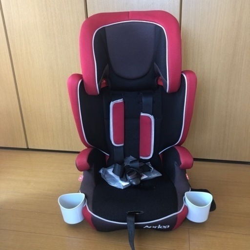 アップリカ　チャイルドシート　決まりました