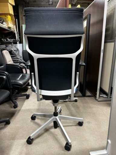 定価23万　アガタＡチェア　コクヨ　CR-G1252 中古