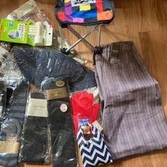 (お取引きが終了しました)ソックス、ハイソックス、スリッパ、エコバッグ、帽子、手袋等いろいろの画像