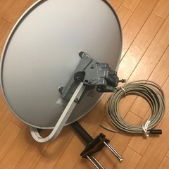 スカパー　アンテナとチューナーの画像