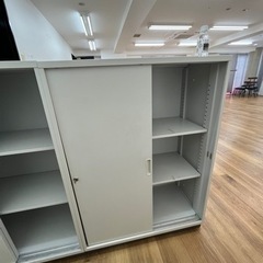 スチール棚2台 クリーム色