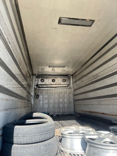 4tトラック冷凍の箱❗️箱の部分販売❗️状態普通❗️