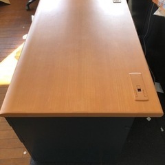オフィステーブルの画像