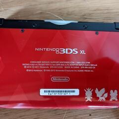 3DS ポケモンXYモデル　本体と充電器付きの画像
