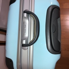 スーツケースあげます