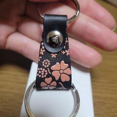 新品⭐未使用⭐印伝キー⭐チャームの画像