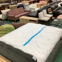 家具ならトレファク吉川店！！　ダブルベッド グレー×ホワイト ネジ非純正