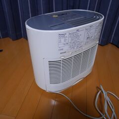 パナソニック2013年　綺麗　加湿器　気化式　静音　木造8畳　マンション13畳位の画像