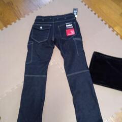 新品！防寒裏起毛ストレッチパンツとネックウォーマーの画像