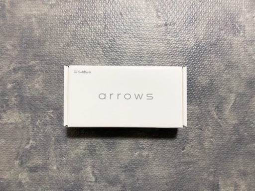 《arrows we》未使用 本体 ホワイト 64GB