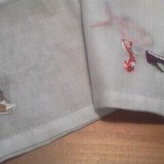 ベトナム製・刺繍ハンカチ（未使用・タグ付き）の画像