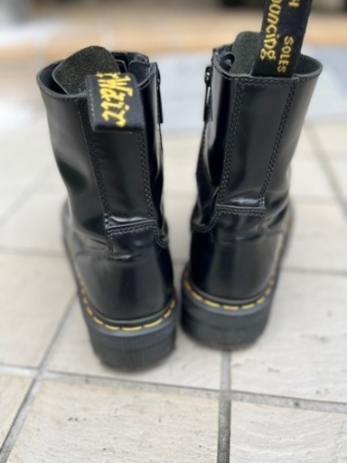Dr.Martens 8ホール JADON センタージップ