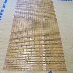 竹のようなマットの画像