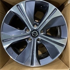 【送料込み】日産　キックス　17X6.5J 純正アルミホイール