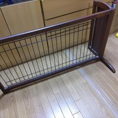 お話し中　木製ペットガードの画像