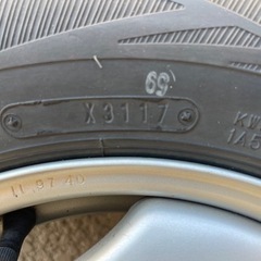 【受け渡し済】スタッドレスタイヤ 145R12 6分山の画像