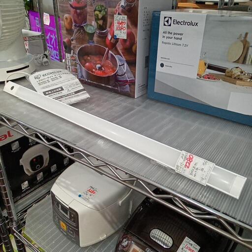 ★【アイリスオーヤマ】LEDバーライト　タッチレススイッチ　2017年製　(IBA6D-W) 【3ヶ月保証付き】店頭販売のみ