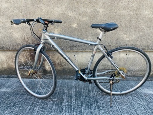 FELT BLCYCLESスポーツ自転車　700x32C