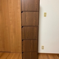 6段のロッカー型の棚
