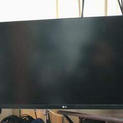 中古  LG 27UL850-W PC用モニター